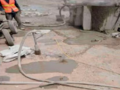 凉城水泥混凝土路面板底注浆技术 路面脱空注浆整治方案